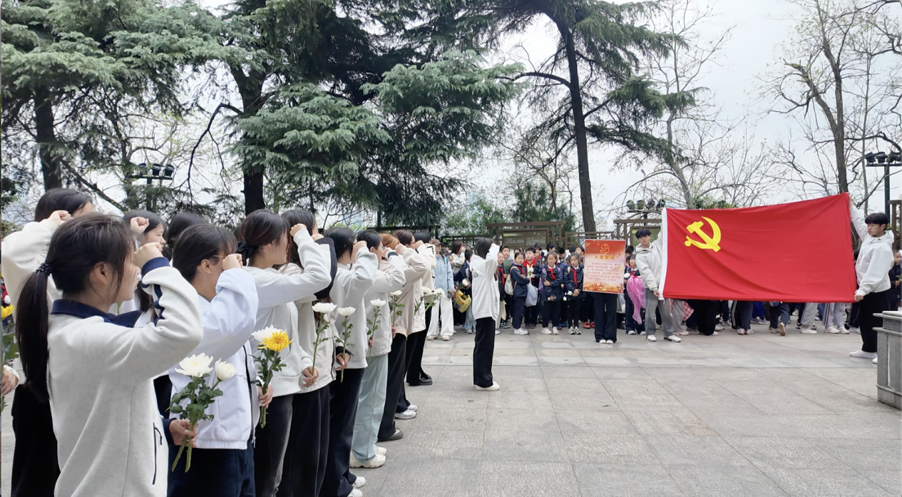 QQ_1775214223676